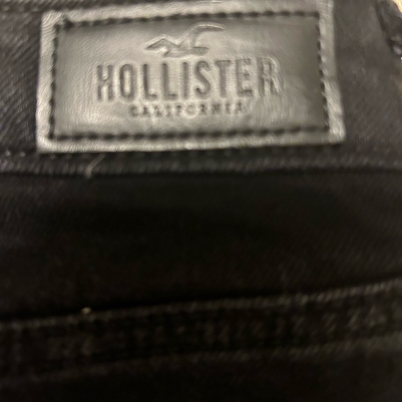 Hollister Black Ultra High-Rise Jeans - Picture 8 of 10